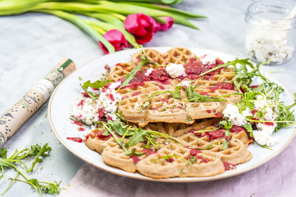 Herzhafte Waffeln mit Rote Beete Dip